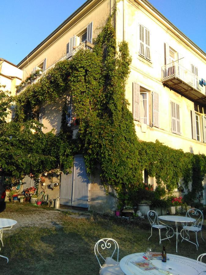 Au Relais Fleuri Gilette Exterior foto
